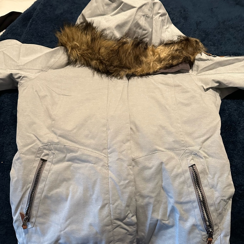 Snowboarding Jacket - image 5